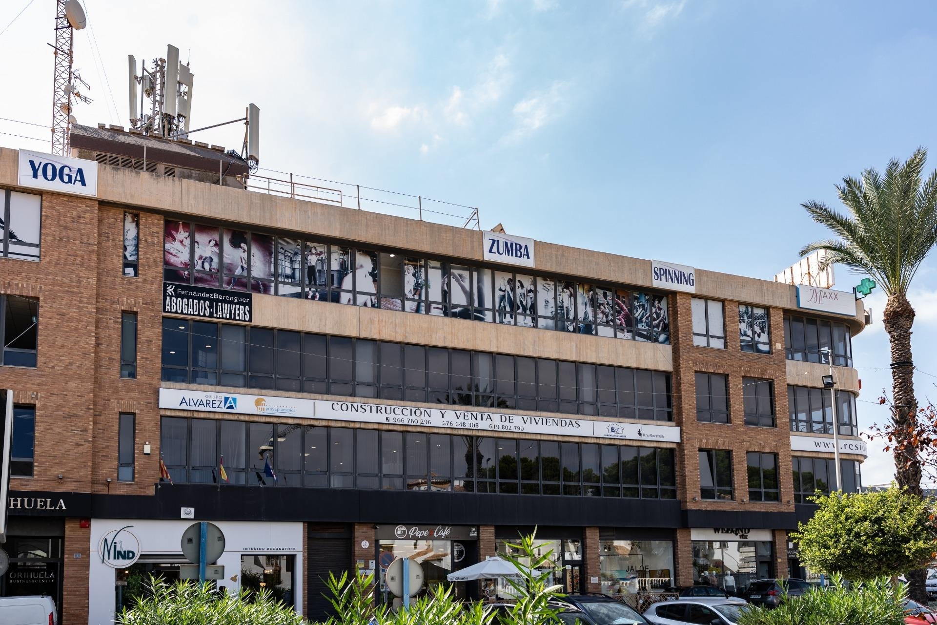 Alquiler a largo plazo - Comercial - Orihuela Costa - Playa Flamenca