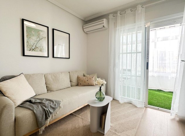 Apartamento / Piso - Reventa - Orihuela Costa - Punta Prima