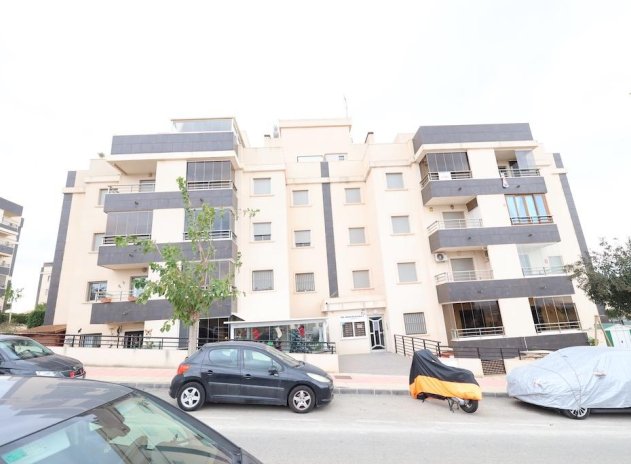 Apartamento / piso - Reventa - San Miguel de Salinas - Pueblo 9