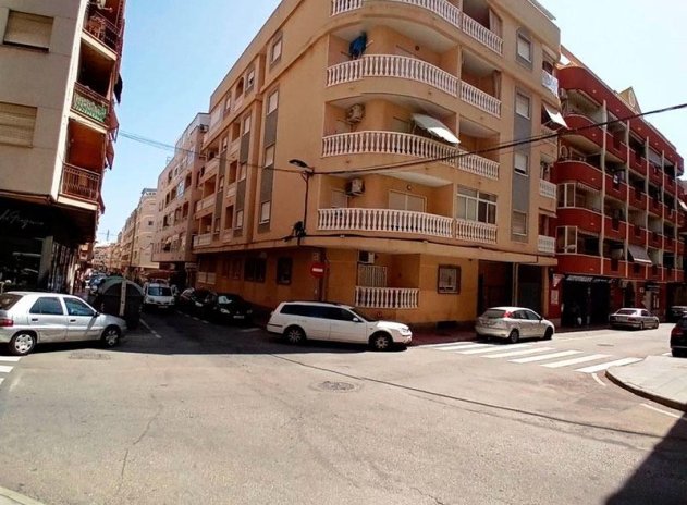 Apartamento / piso - Reventa - Torrevieja - Estacion de autobuses