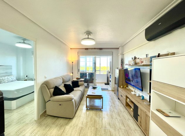 Apartamento / Piso - Reventa - Torrevieja - La Siesta