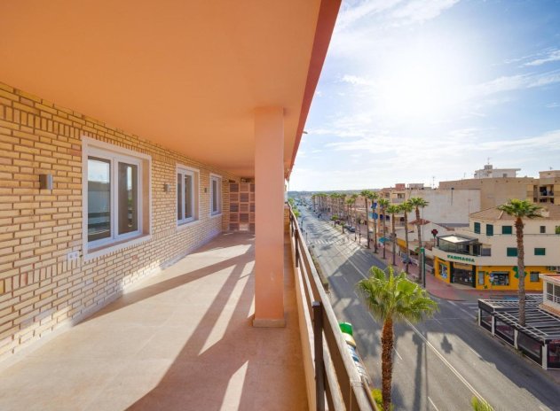 Apartamento / Piso - Reventa - Torrevieja - Playa de los Naufragos