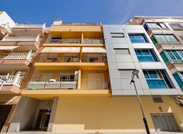 Apartamento / Piso - Reventa - Torrevieja - Playa del Acequión