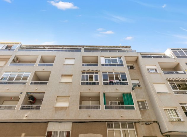 Apartamento / Piso - Reventa - Torrevieja - Torrevieja