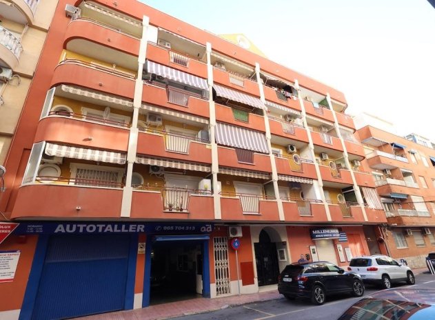 Apartamento / Piso - Reventa - Torrevieja - Torrevieja
