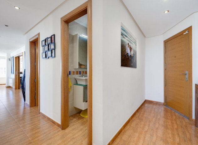 Apartamento / Piso - Reventa - Torrevieja - Torrevieja