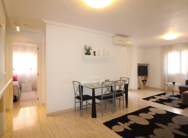 Apartamento / Piso - Reventa - Torrevieja - Torrevieja