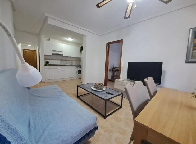 Apartamento / Piso - Reventa - Torrevieja - Torrevieja
