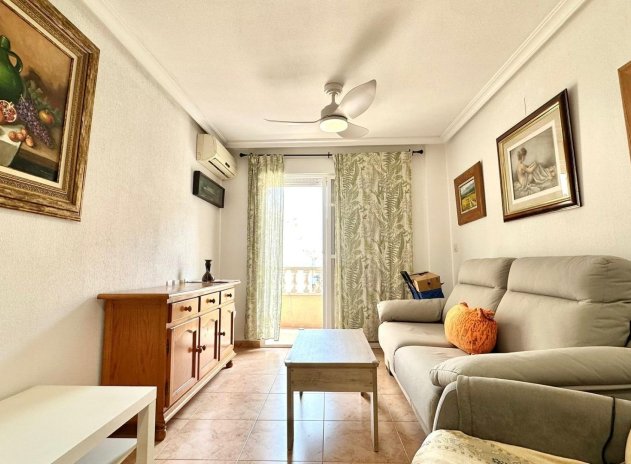 Apartamento / Piso - Reventa - Torrevieja - Torrevieja