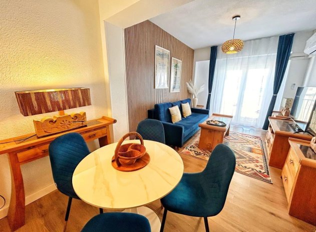 Apartamento / Piso - Reventa - Torrevieja - Torrevieja