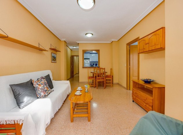 Apartamento / Piso - Reventa - Torrevieja - Torrevieja