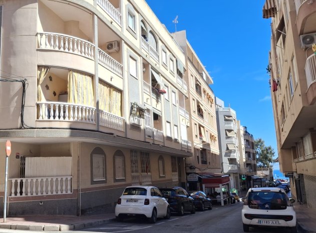 Apartment / Duplex - Herverkoop - Torrevieja - Playa de los Locos