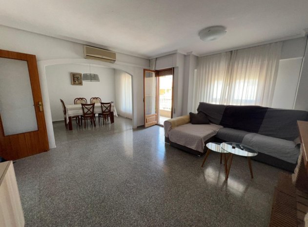 Apartment / flat - Resale - Dolores - Center