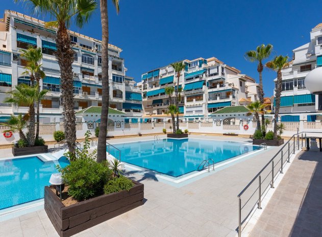 Apartment / Flat * - Resale - La Mata * - La Mata *
