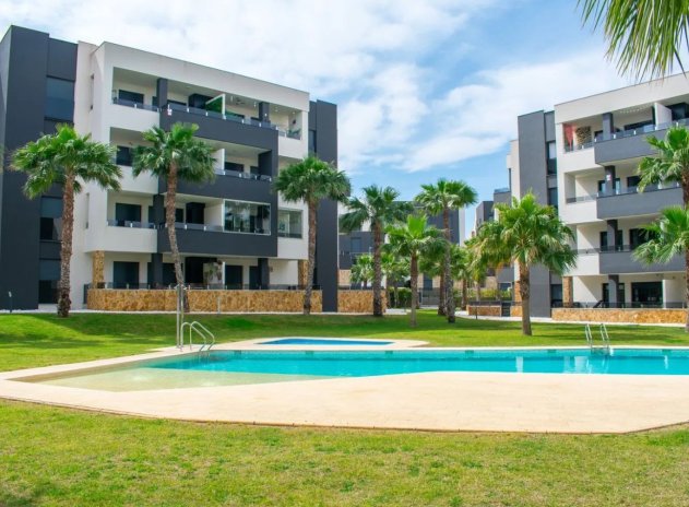 Apartment / flat - Resale - Los Almendros - Los Almendros