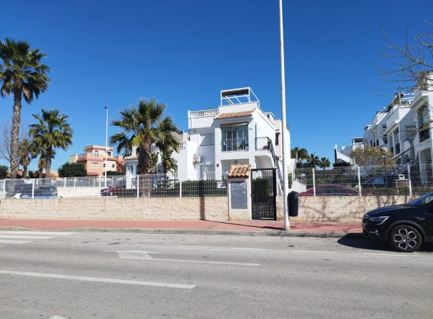 Apartment / Flat * - Resale - Torrevieja * - Aguas Nuevas *