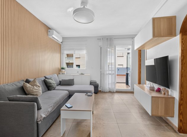 Apartment / Flat * - Resale - Torrevieja * - Centro