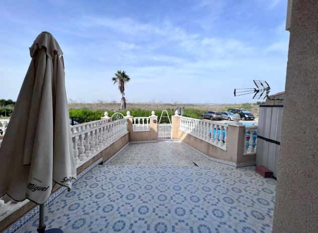 Apartment / flat - Resale - Torrevieja - El Limonar