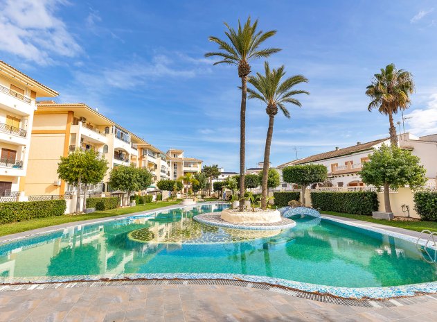 Apartment / flat - Resale - Torrevieja - La Mata