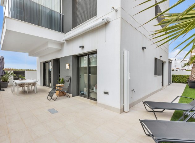 Apartment / Flat * - Resale - Torrevieja * - La Mata *