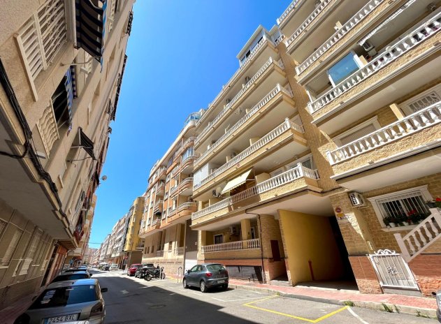 Apartment / Flat * - Resale - Torrevieja - Playa de los Locos *
