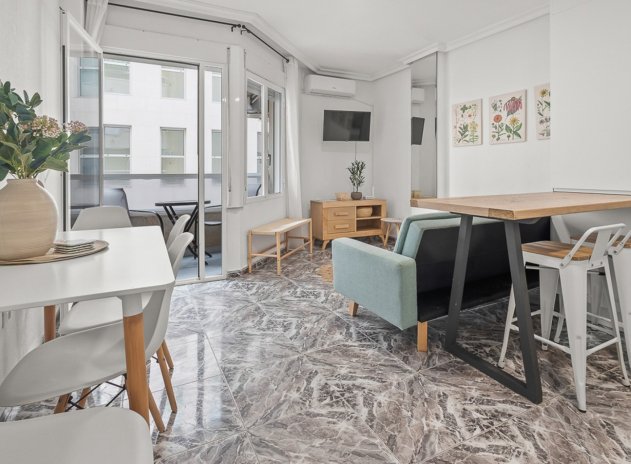 Apartment / Flat * - Resale - Torrevieja * - Playa del Cura *