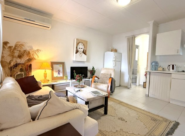 Apartment / Flat * - Resale - Torrevieja - Torrevieja *