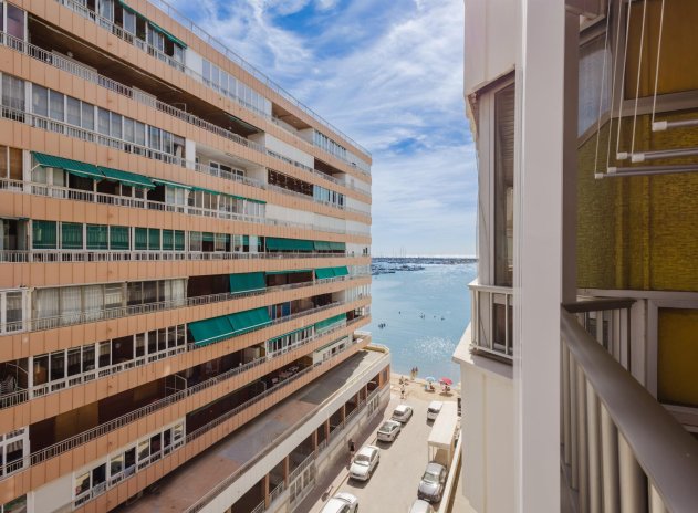 Apartment / Flat * - Resale - Torrevieja * - Torrevieja *
