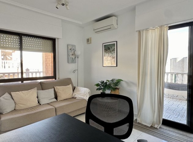 Apartment / Flat * - Resale - Torrevieja * - Torrevieja *