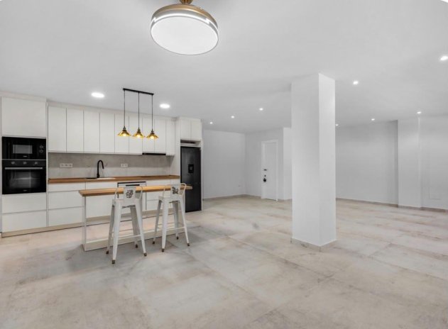 Apartment / Flat * - Resale - Torrevieja * - Torrevieja *