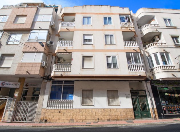 Apartment / Flat * - Resale - Torrevieja * - Torrevieja *