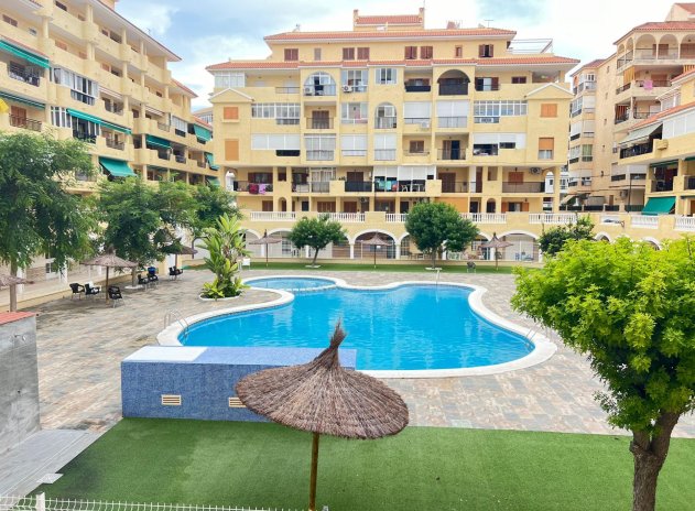 Appartement / flat - Herverkoop - Torrevieja - La Mata