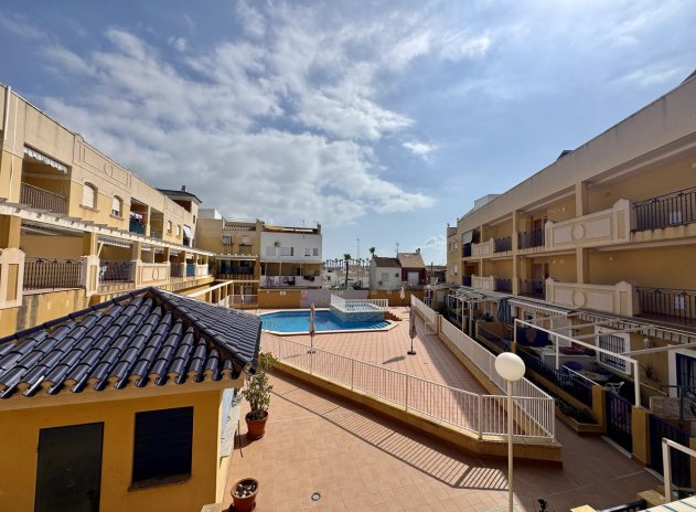 Appartement - Herverkoop - Los Alcazares - Los Alcazares