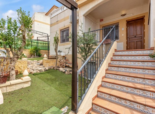 Appartement - Herverkoop - Orihuela Costa - La Florida