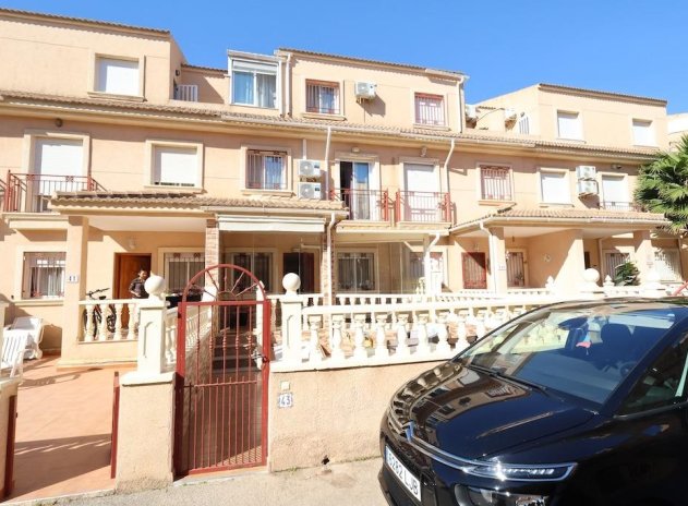 Appartement - Herverkoop - Orihuela Costa - La Zenia