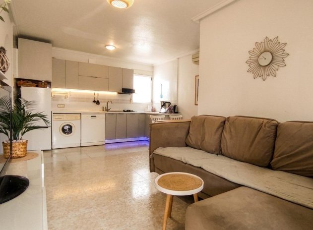 Appartement - Herverkoop - Torrevieja - Los Balcones