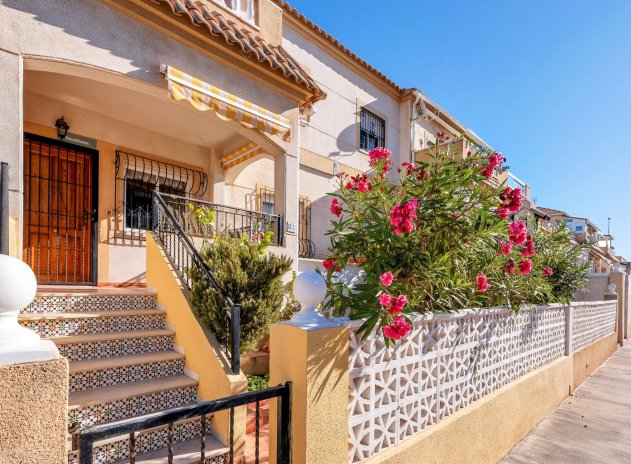 Bungalow - Herverkoop - Torrevieja - Aguas Nuevas