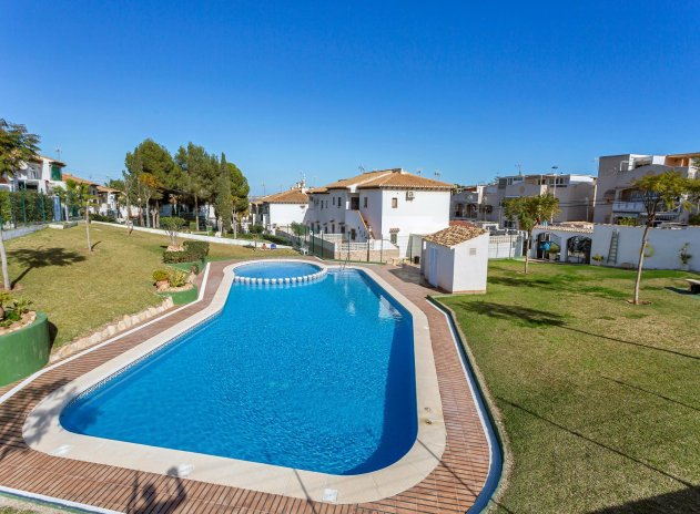 Bungalow - Wiederverkauf - Torrevieja - Lago Jardin