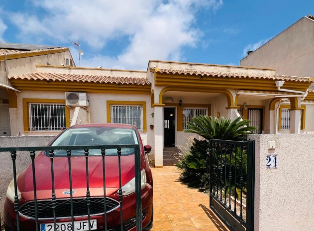 Casa adosada - Reventa - Daya Nueva - Daya Nueva