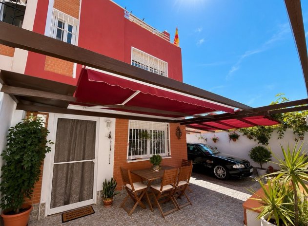 Casa adosada - Reventa - Los Altos - Los Altos