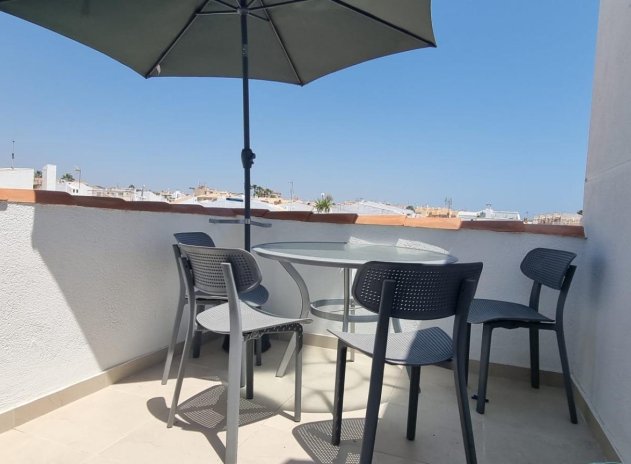 Casa adosada - Reventa - Torrevieja - Torrevieja