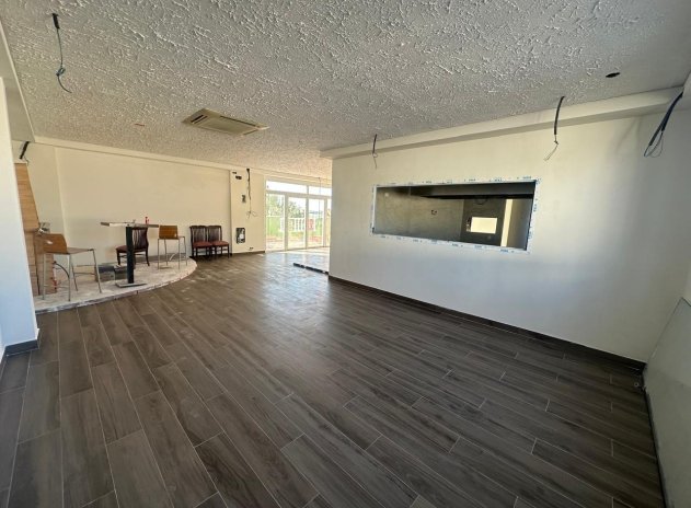 Commercial * - Resale - Orihuela Costa * - Lomas de Cabo Roig *