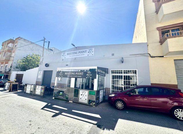 Commercial * - Resale - San Miguel de Salinas * - San Miguel de Salinas *