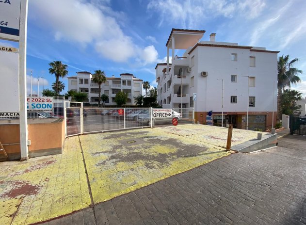 Commercial Unit - Herverkoop - Orihuela Costa - Villamartín