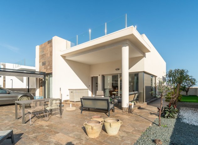 detached-villa - Herverkoop - Orihuela Costa - Villamartín