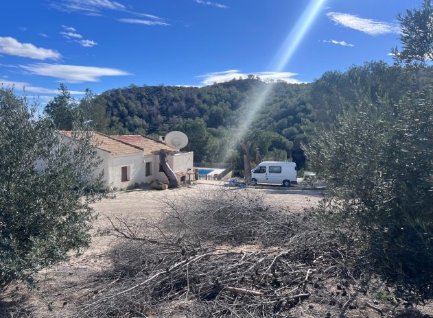 Finca / Casa Rural - Reventa - Torremendo - Torremendo