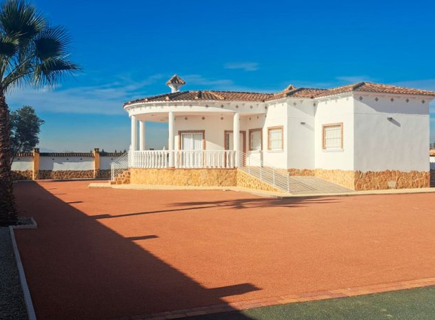 Finca / Ländliches Wohnhaus - Wiederverkauf - Catral - Catral