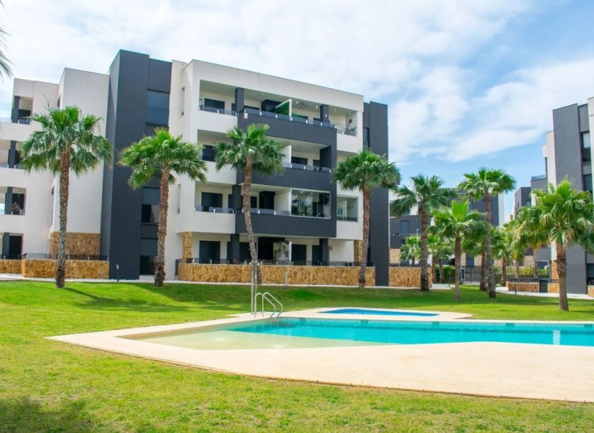 Herverkoop - Apartments - Los Almendros