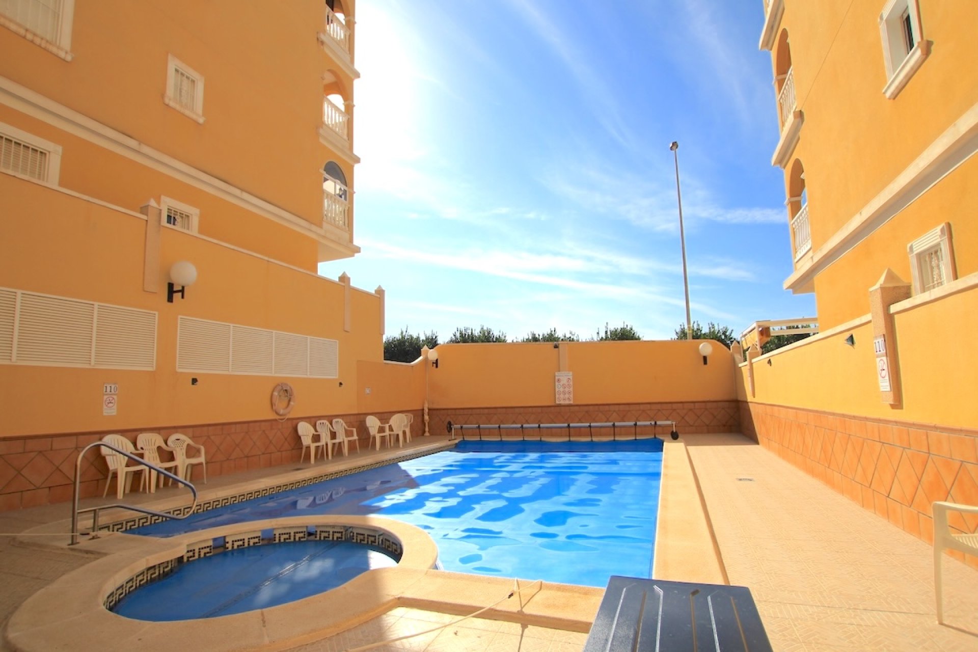 Herverkoop - Appartement - Algorfa