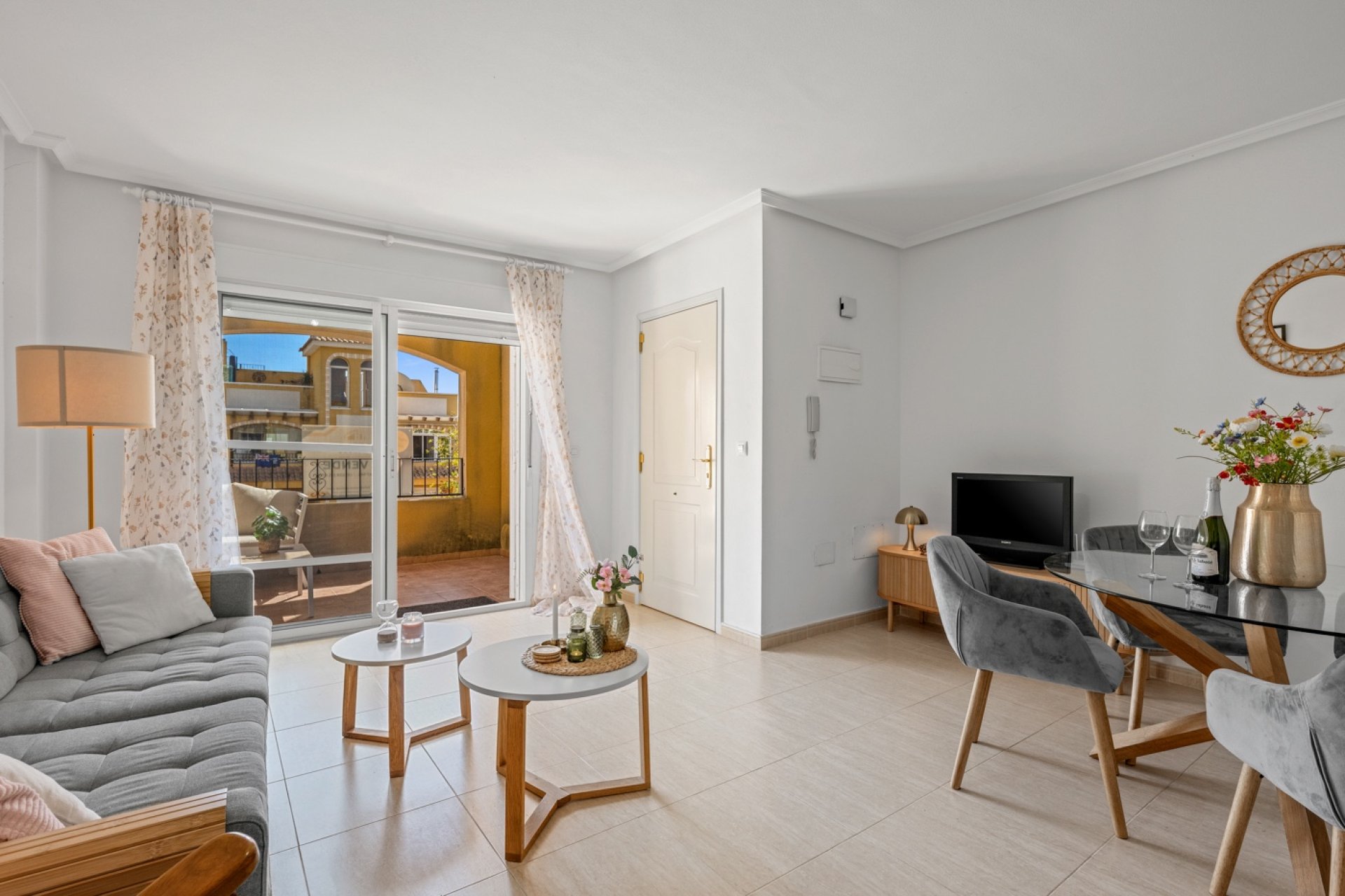 Herverkoop - Appartement - Daya Nueva